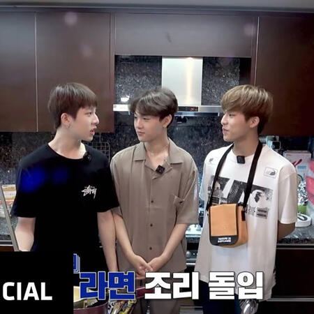 TREASURE - 팩트체크 ✔️ 정환의 케첩 라면은 재혁의 짜파구리보다 맛있을까